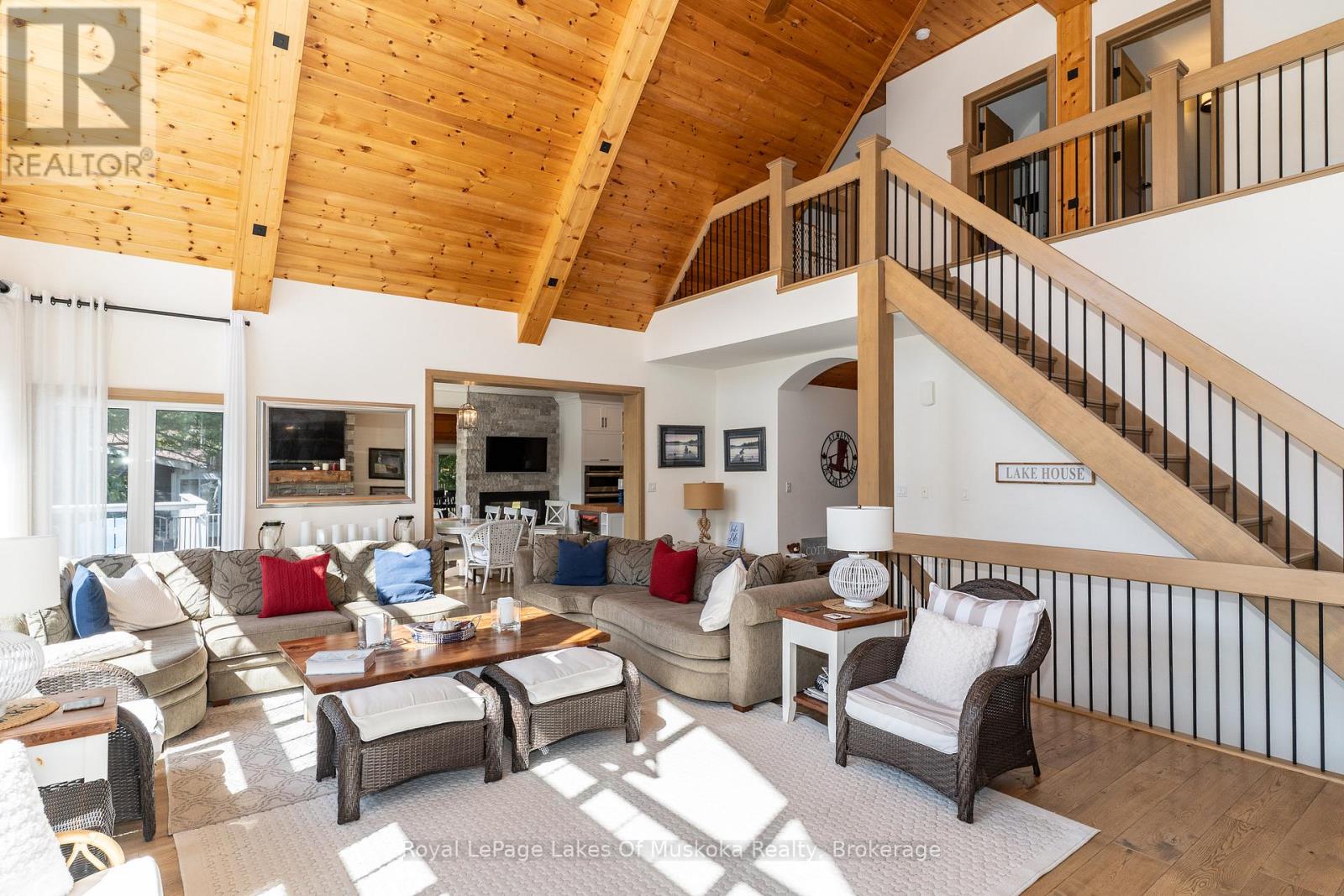 Photo 6 of 29 Loon Lake Road, Gravenhurst ON