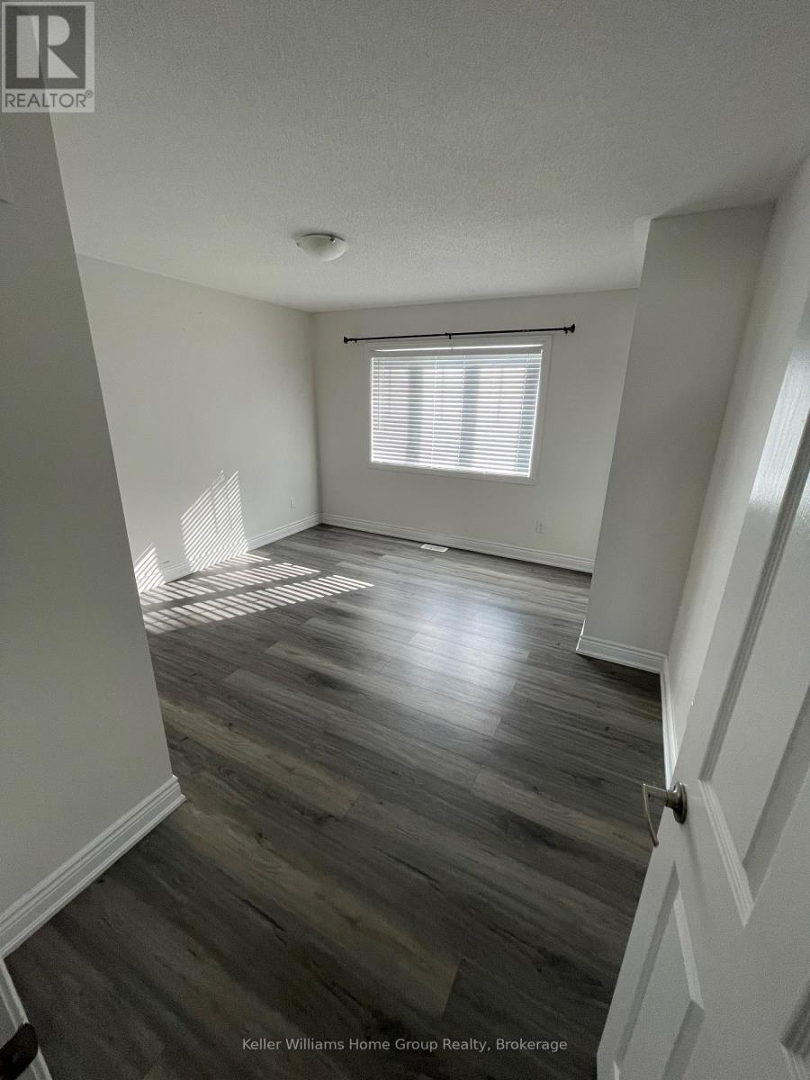 Photo 28 of 32 Kay Crescent, Centre Wellington ON