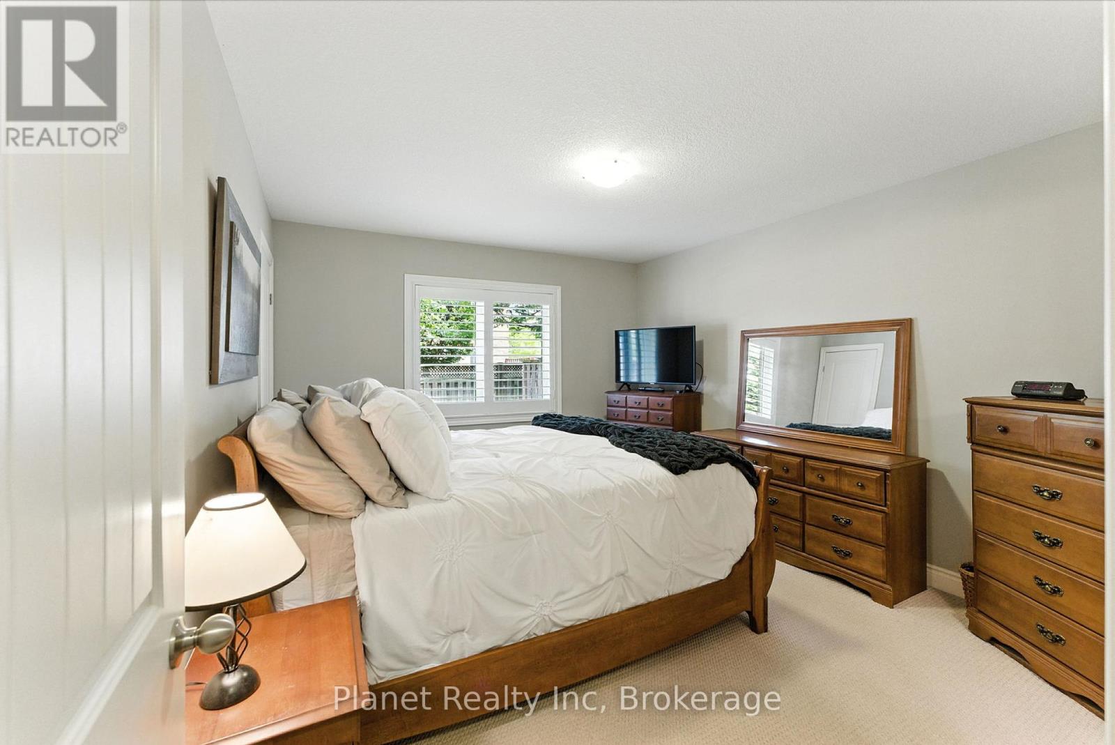 Photo 14 of 60 Aberdeen Street, Centre Wellington ON