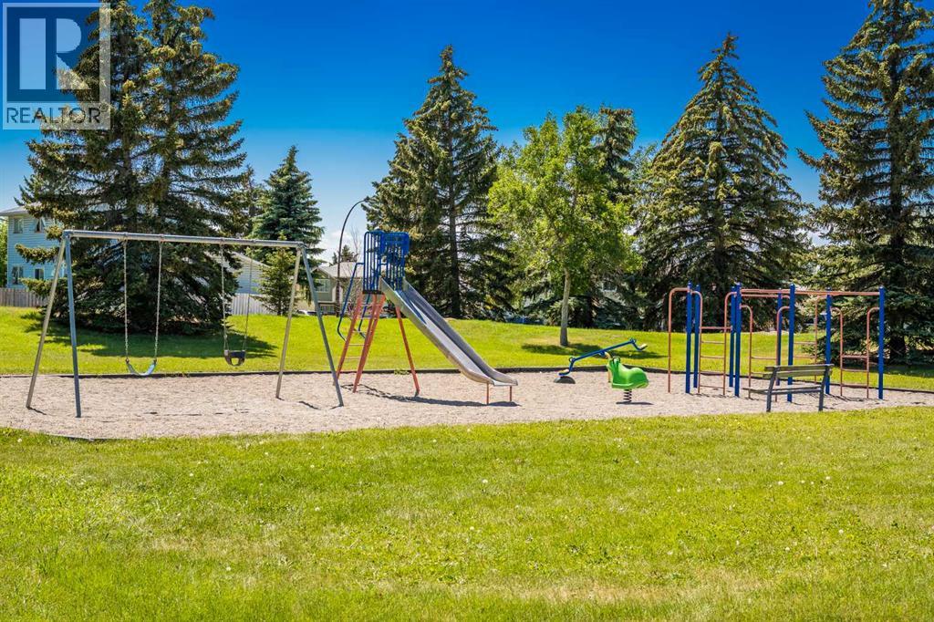 Photo 27 of 13 Rundlelawn Court Ne, Calgary AB