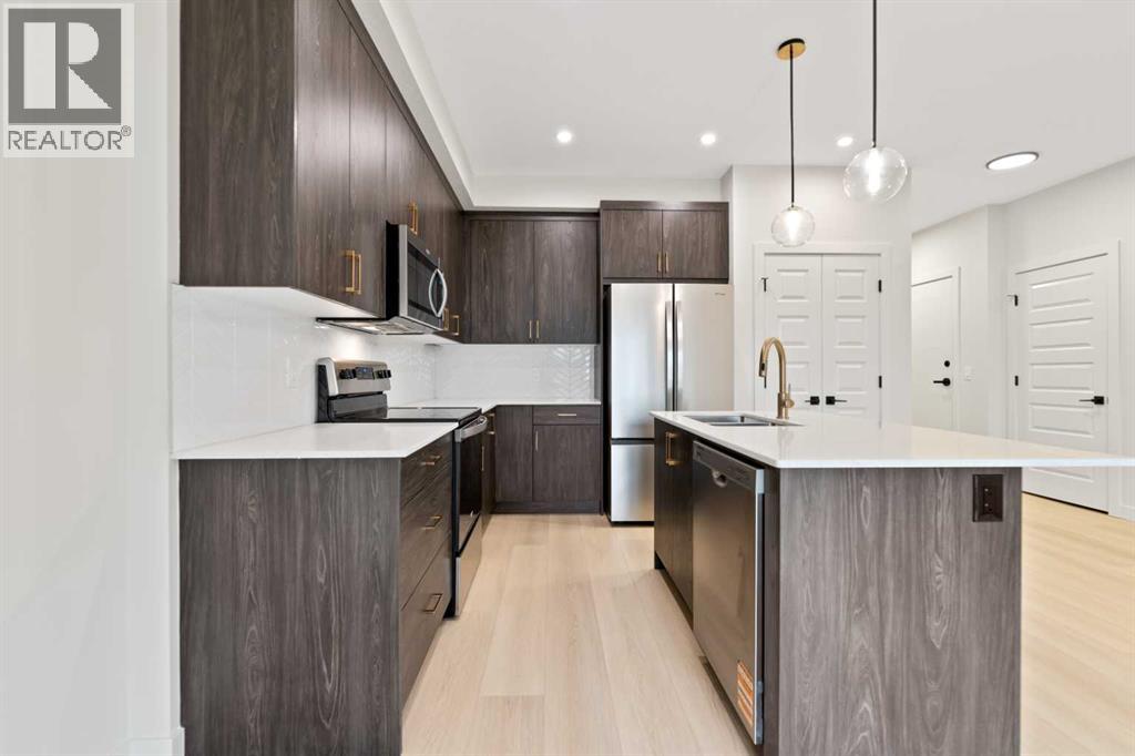 Photo 5 of 292 Waterford Way, Chestermere AB