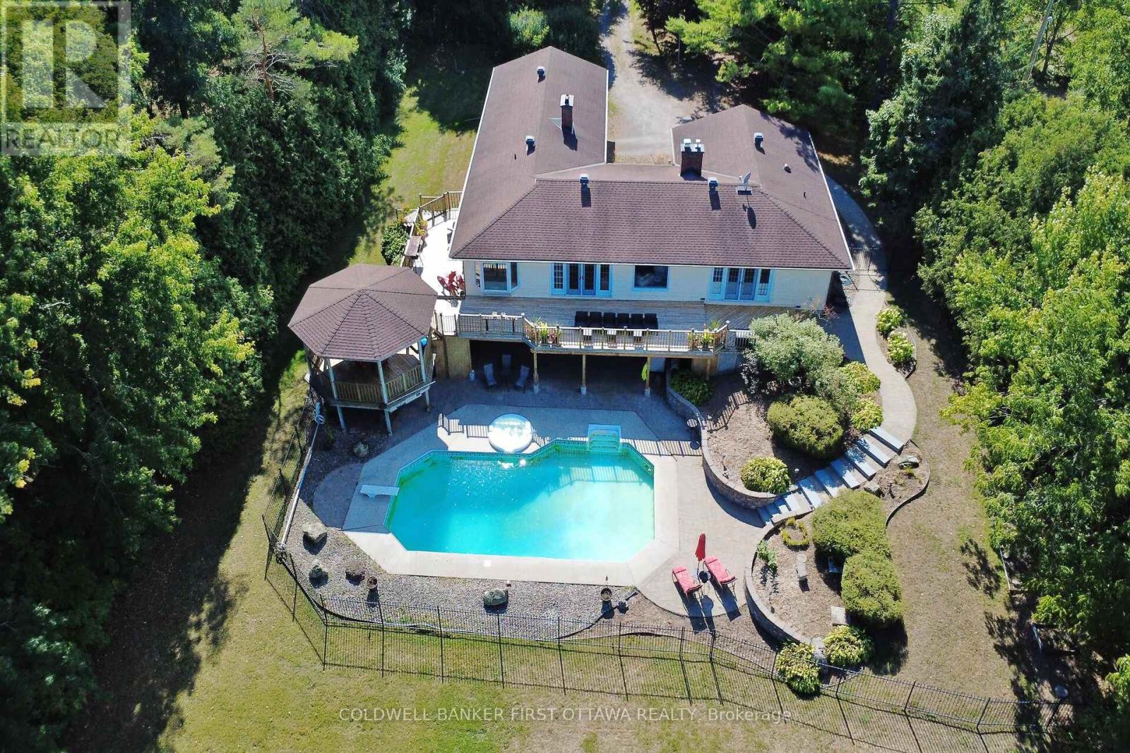 Photo 1 of 5937 Rideau Valley Drive N, Ottawa ON