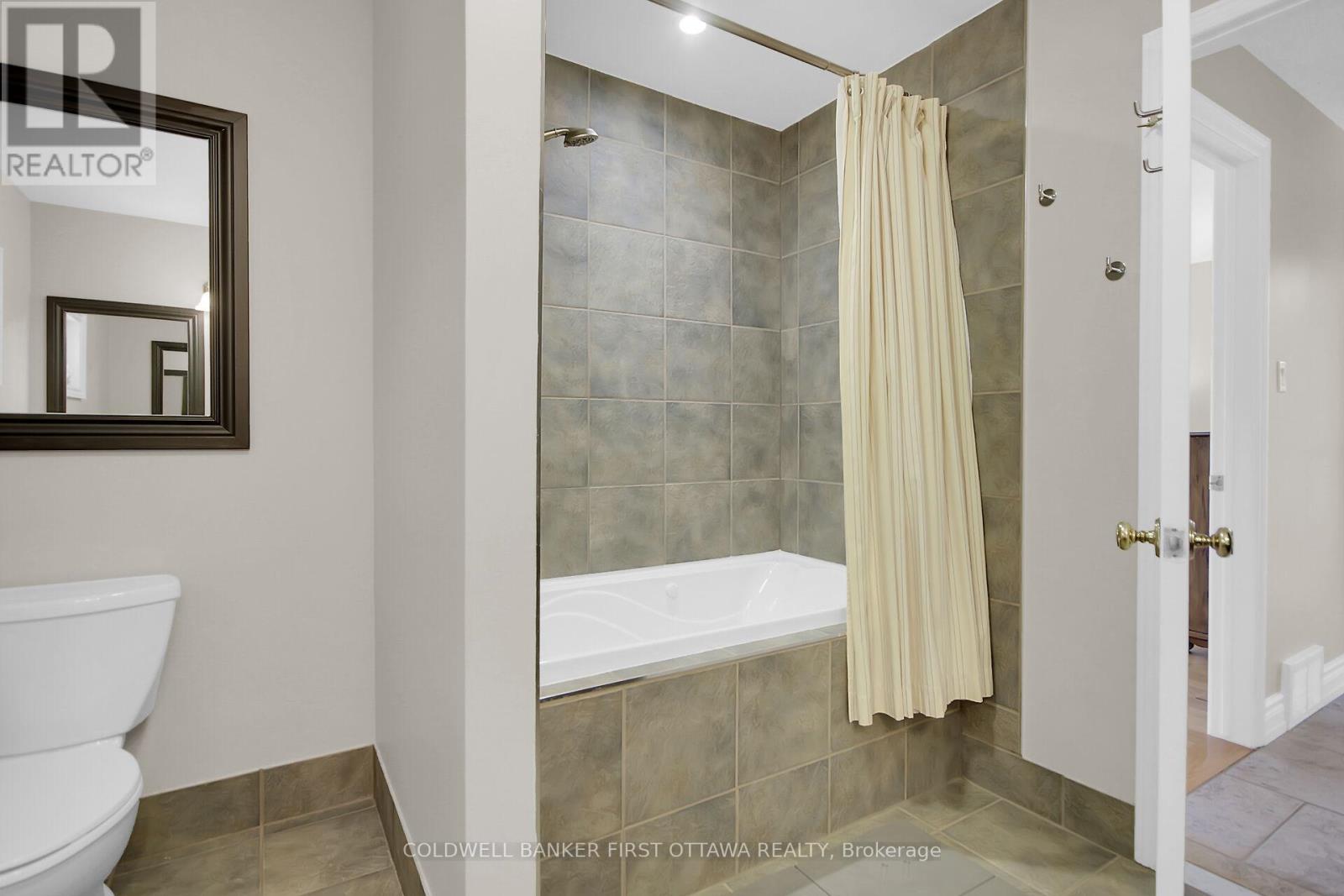 Photo 20 of 5937 Rideau Valley Drive N, Ottawa ON