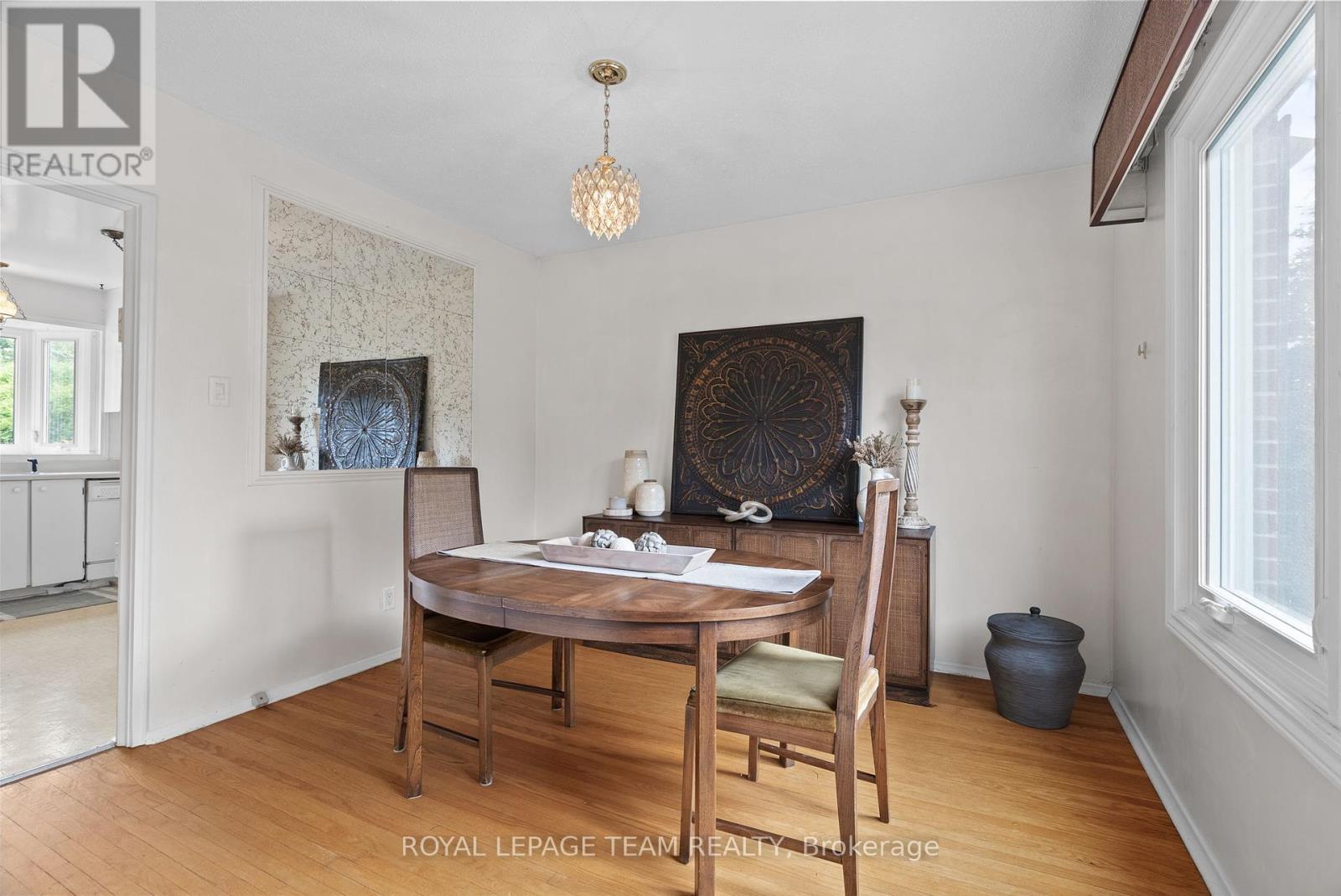 Photo 9 of 95 Coburn Avenue, Ottawa ON