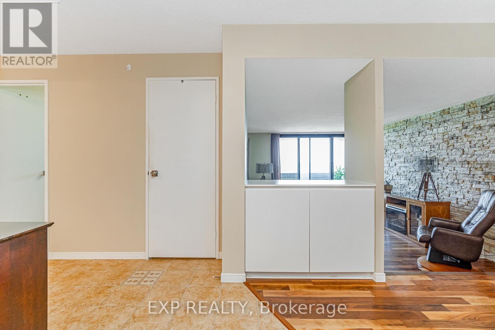 Photo 5 of 1301 415 Greenview Avenue, Ottawa ON