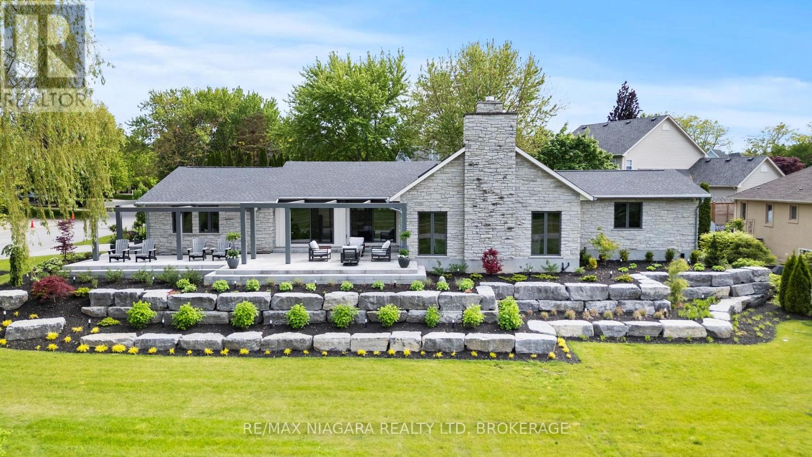Photo 1 of 33 Park Court, Niagaraonthelake ON