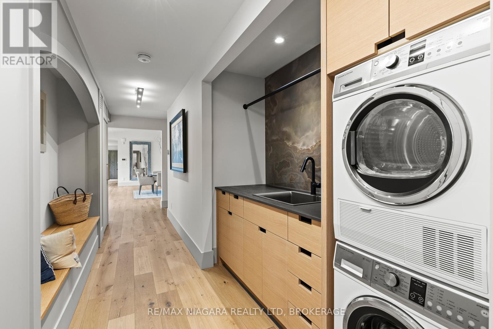 Photo 22 of 33 Park Court, Niagaraonthelake ON