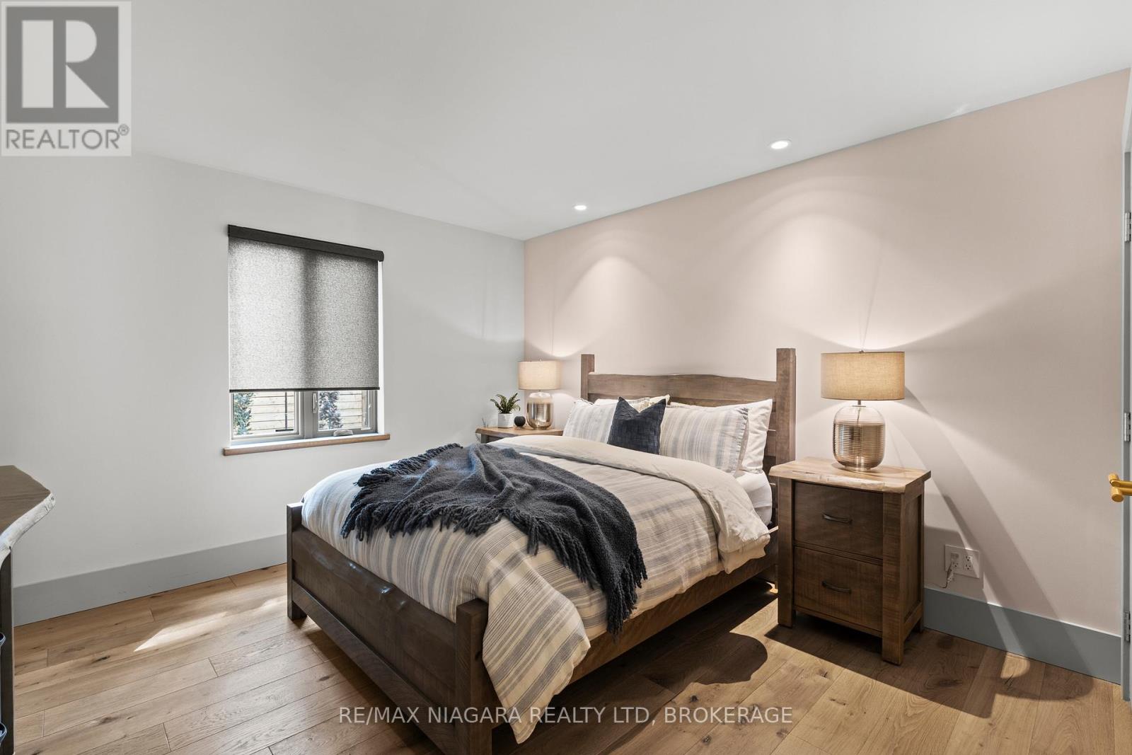 Photo 25 of 33 Park Court, Niagaraonthelake ON