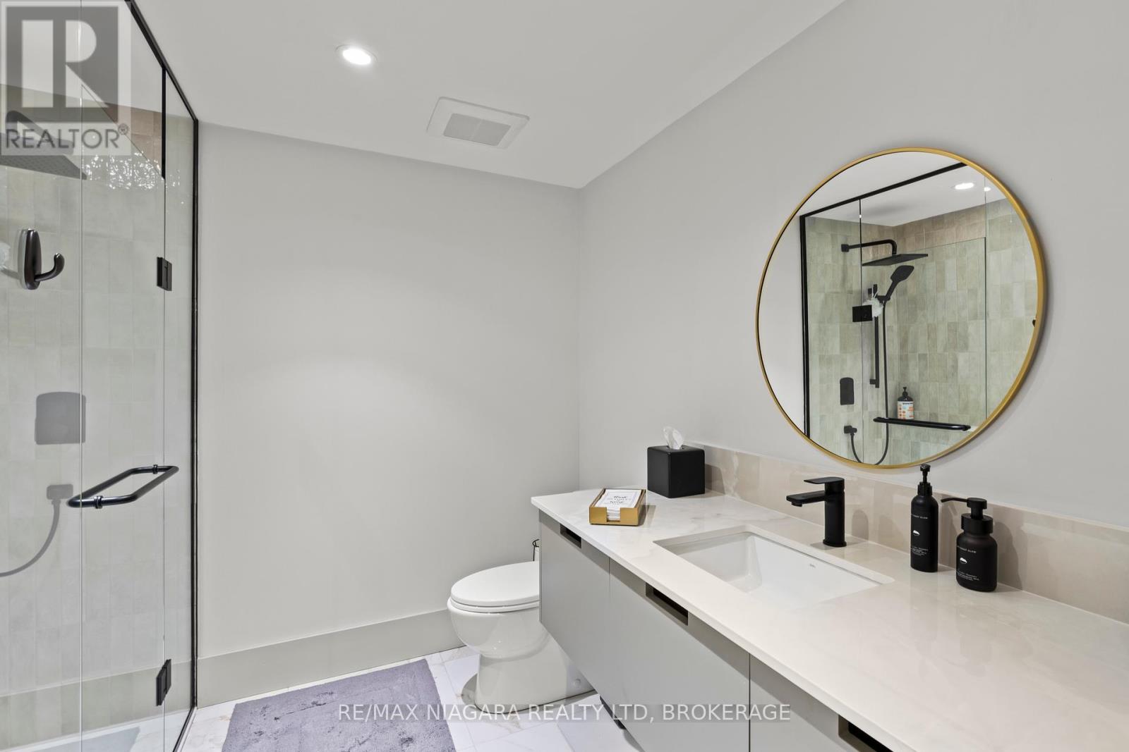 Photo 38 of 33 Park Court, Niagaraonthelake ON