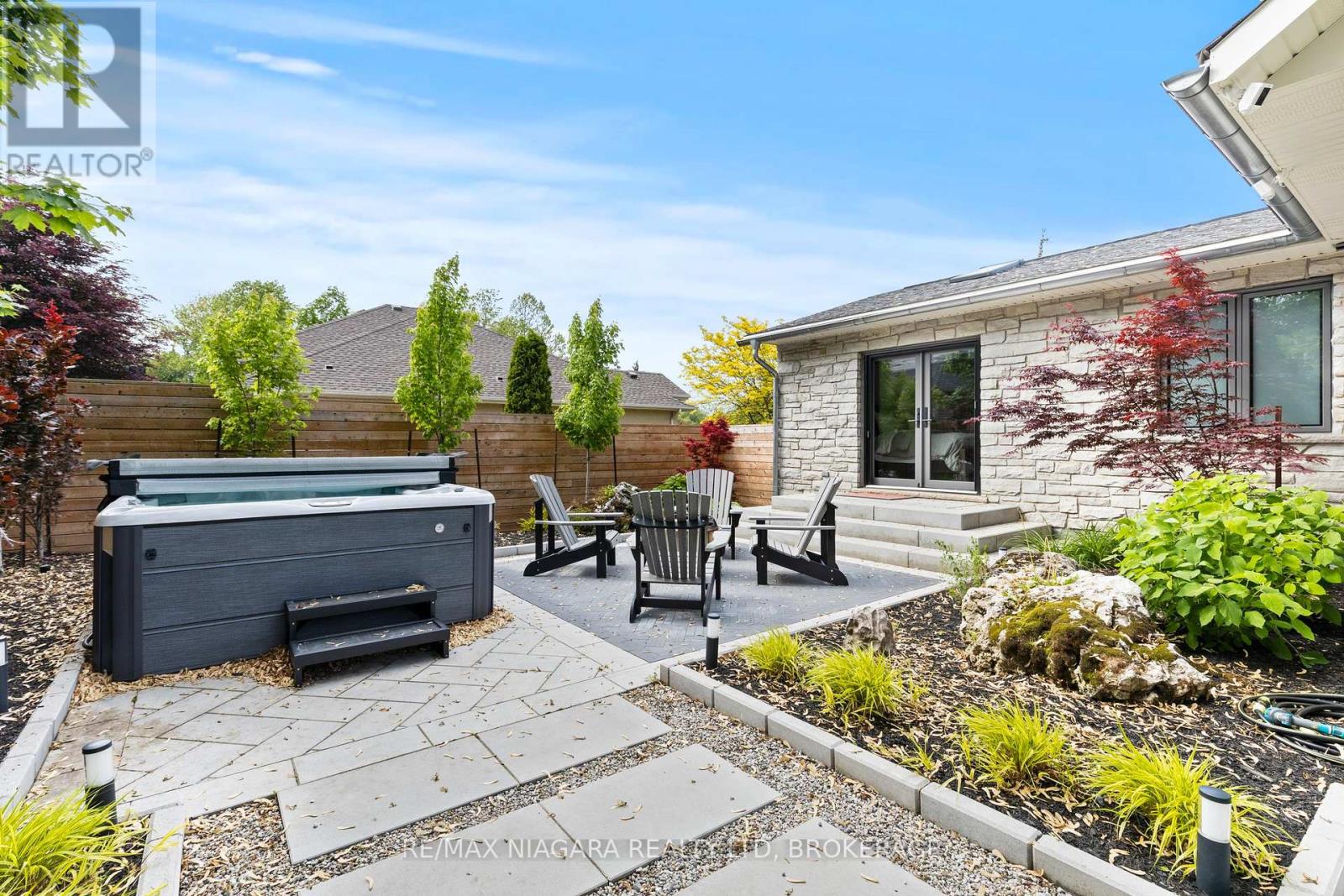 Photo 41 of 33 Park Court, Niagaraonthelake ON
