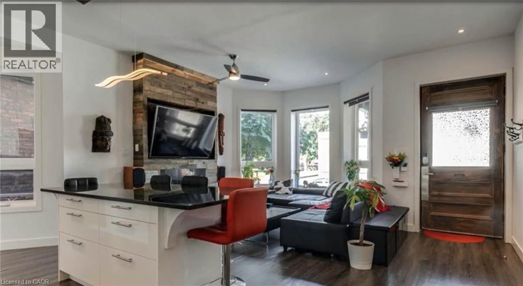 Photo 5 of 12 West Avenue N Unit 2, Hamilton ON