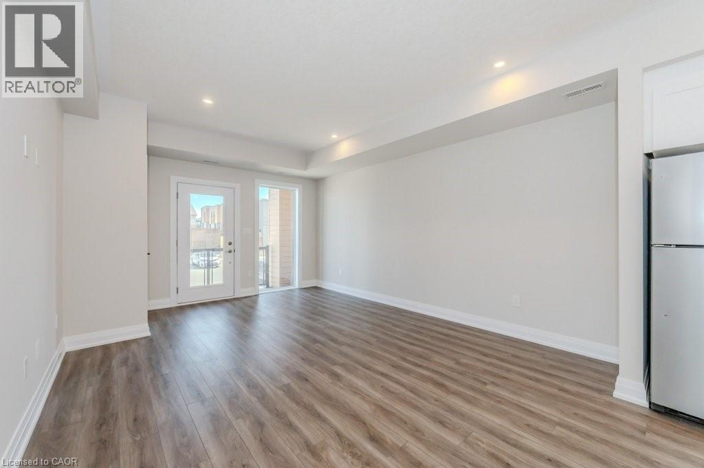 Photo 5 of 261 Woodbine Avenue Unit 24, Kitchener ON