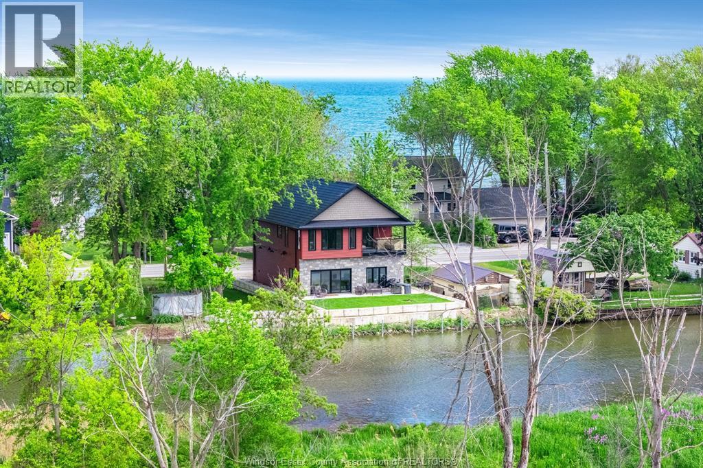 Photo 1 of 1260 Heritage Road, Kingsville ON