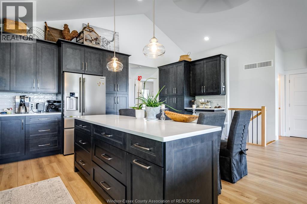 Photo 18 of 1260 Heritage Road, Kingsville ON