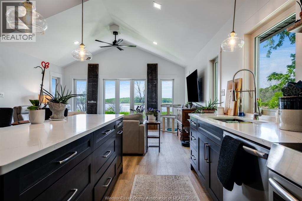 Photo 21 of 1260 Heritage Road, Kingsville ON