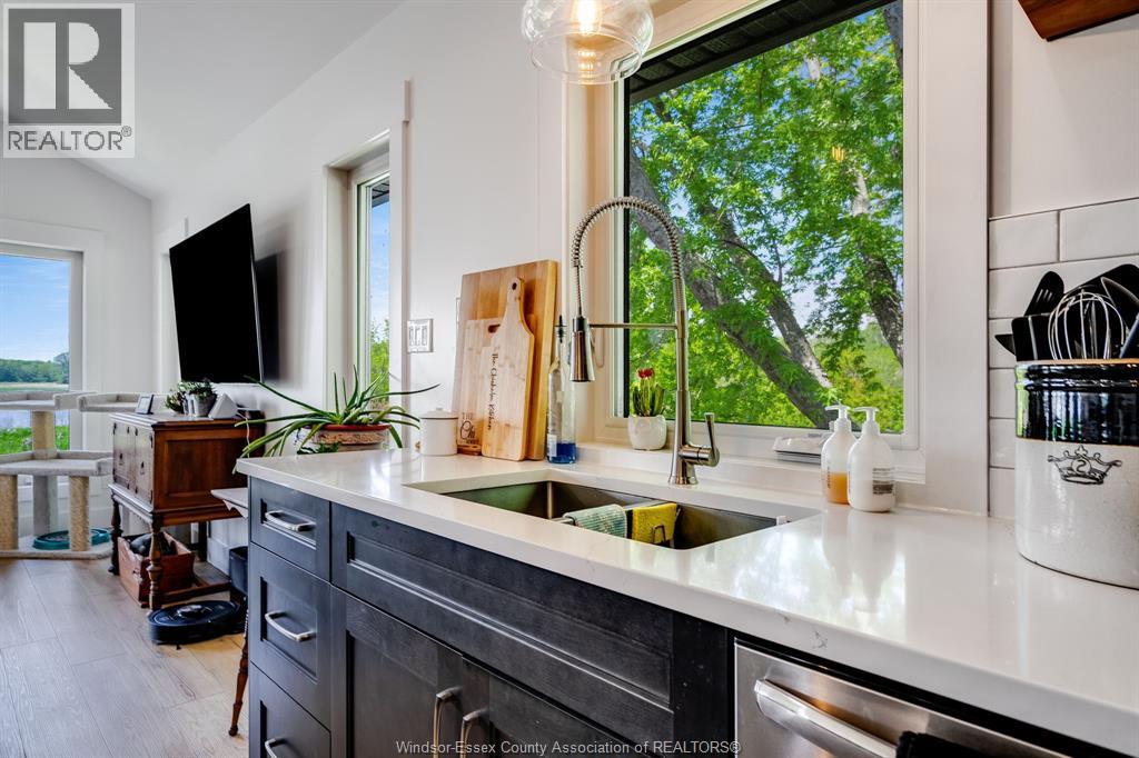 Photo 22 of 1260 Heritage Road, Kingsville ON