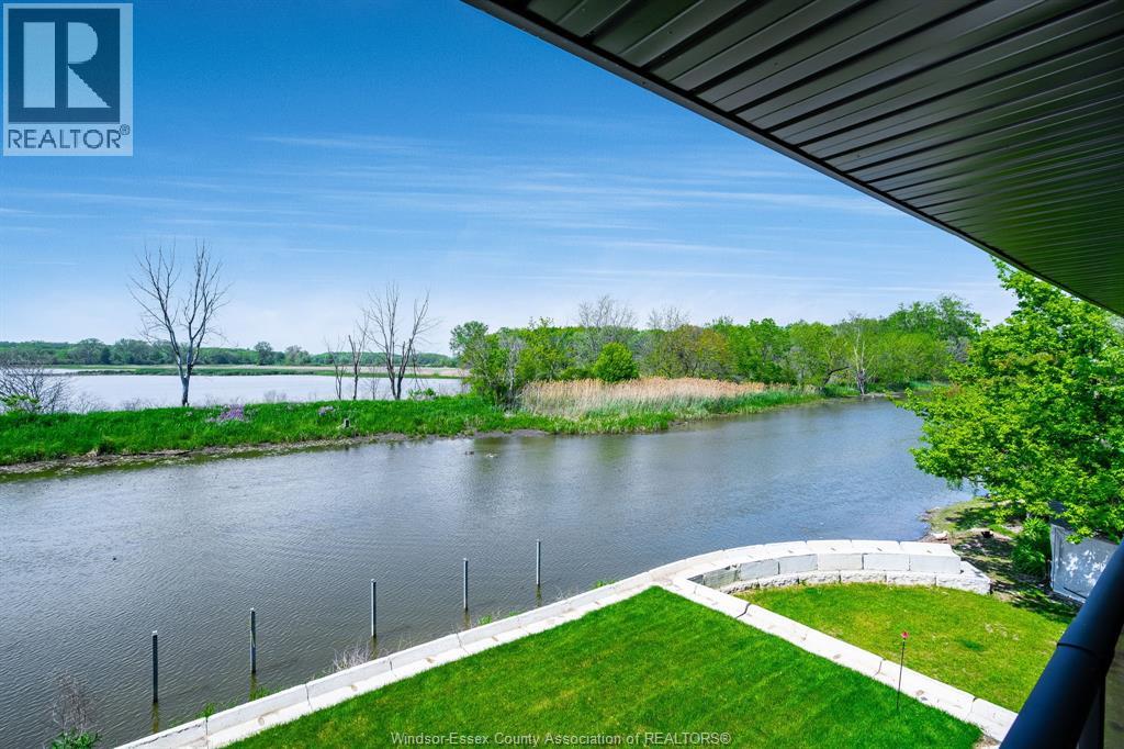 Photo 39 of 1260 Heritage Road, Kingsville ON