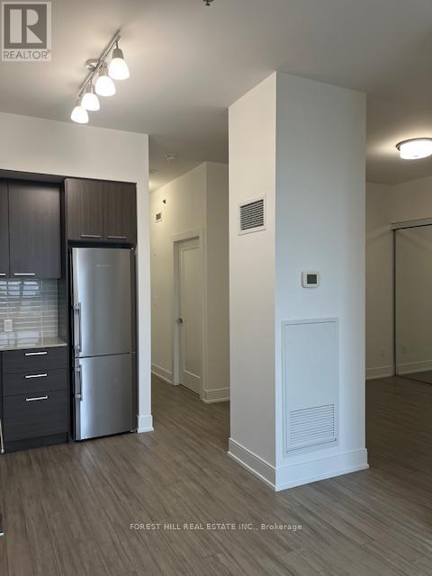 Photo 13 of 301 310 Tweedsmuir Avenue, Toronto ON