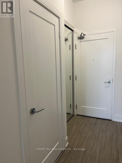 Photo 4 of 301 310 Tweedsmuir Avenue, Toronto ON