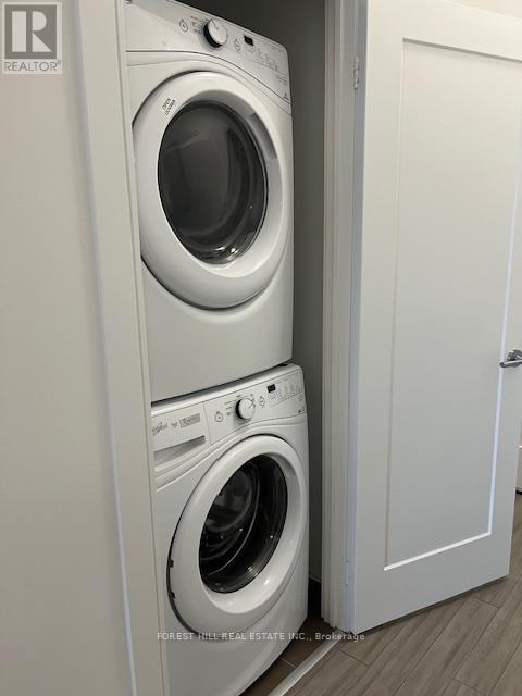 Photo 5 of 301 310 Tweedsmuir Avenue, Toronto ON