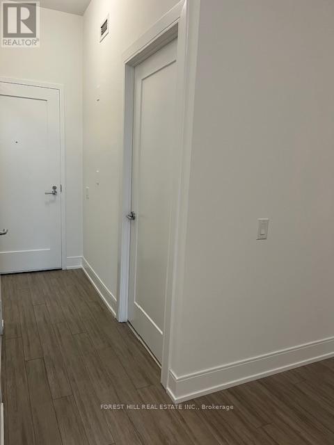 Photo 6 of 301 310 Tweedsmuir Avenue, Toronto ON