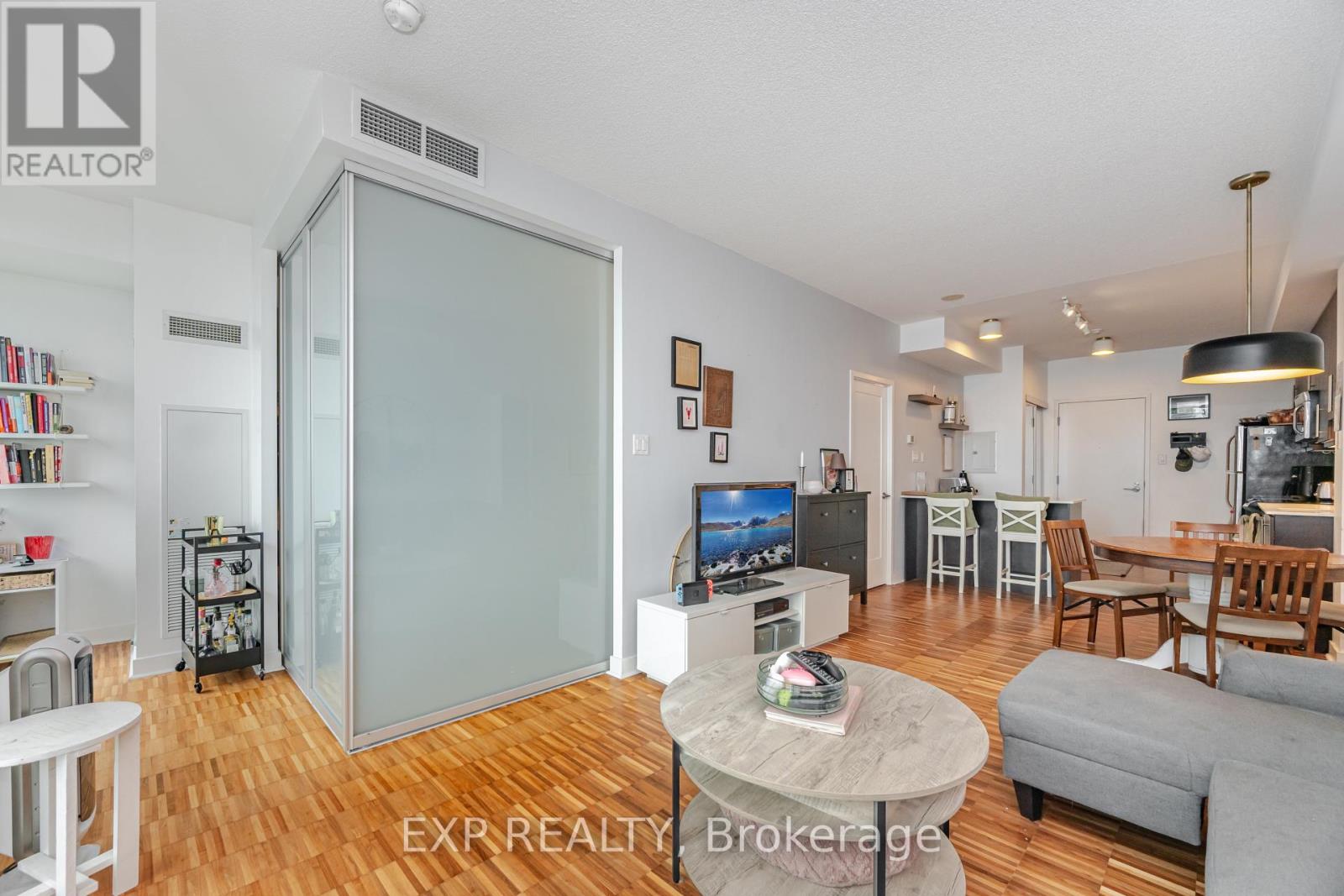 Photo 17 of 1005 1171 Queen Street W, Toronto ON