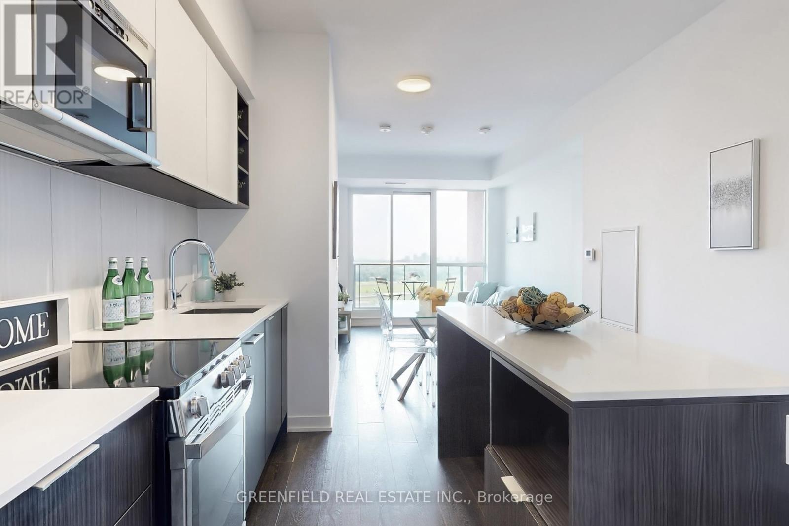 Photo 12 of 1310 31 Tippett Road, Toronto ON