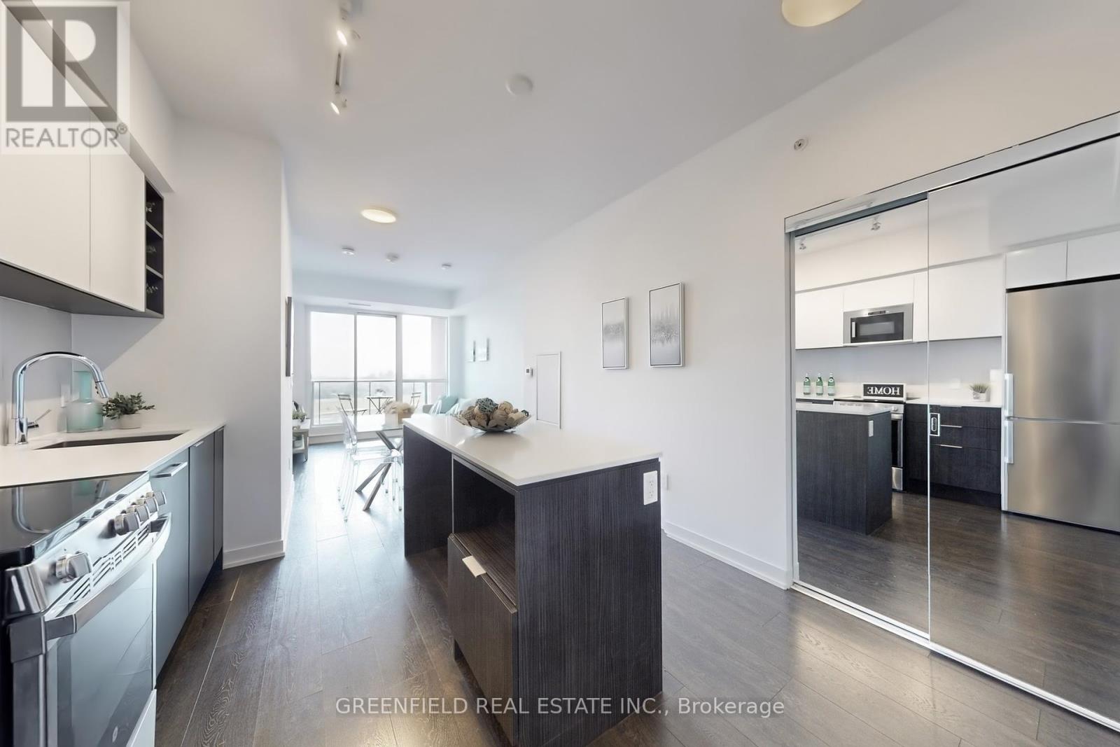 Photo 14 of 1310 31 Tippett Road, Toronto ON