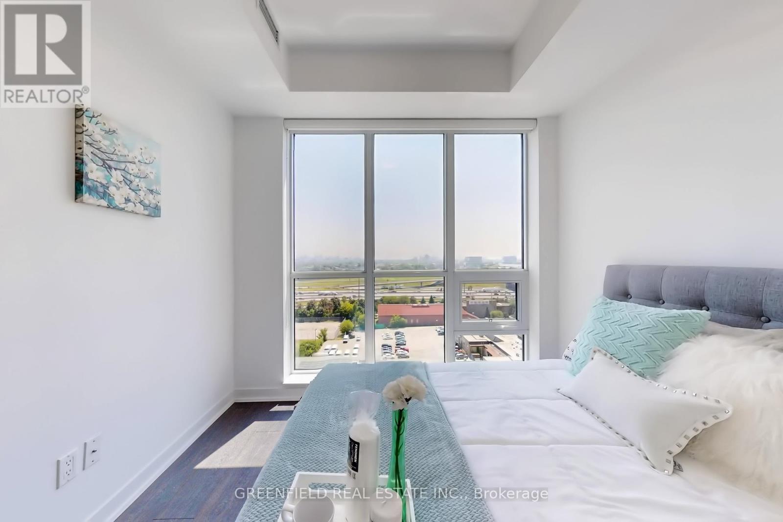 Photo 24 of 1310 31 Tippett Road, Toronto ON