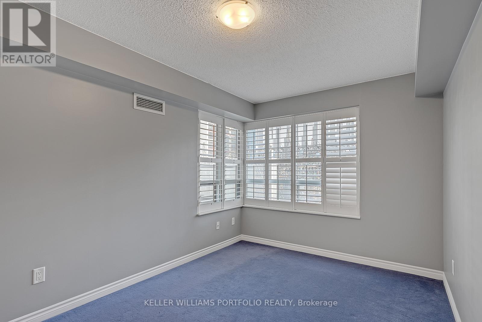 Photo 22 of 332 250 Wellington Street W, Toronto ON