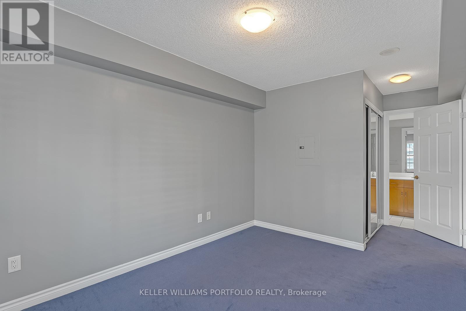 Photo 23 of 332 250 Wellington Street W, Toronto ON