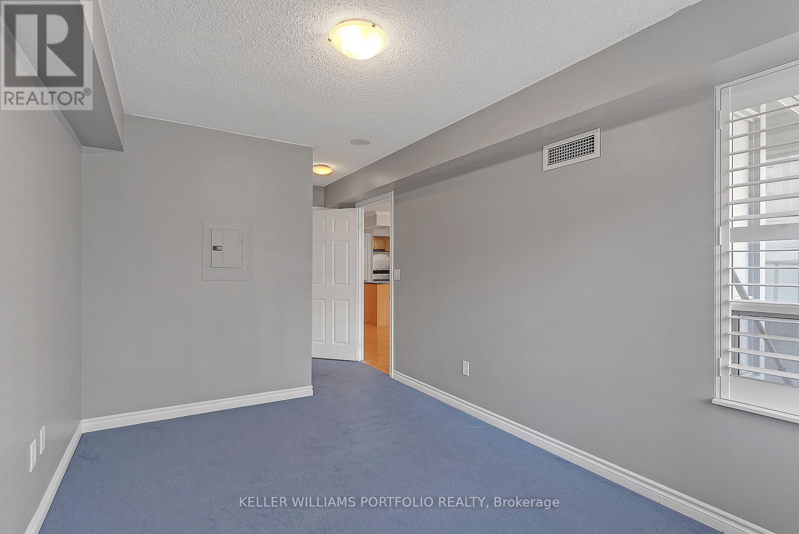 Photo 24 of 332 250 Wellington Street W, Toronto ON