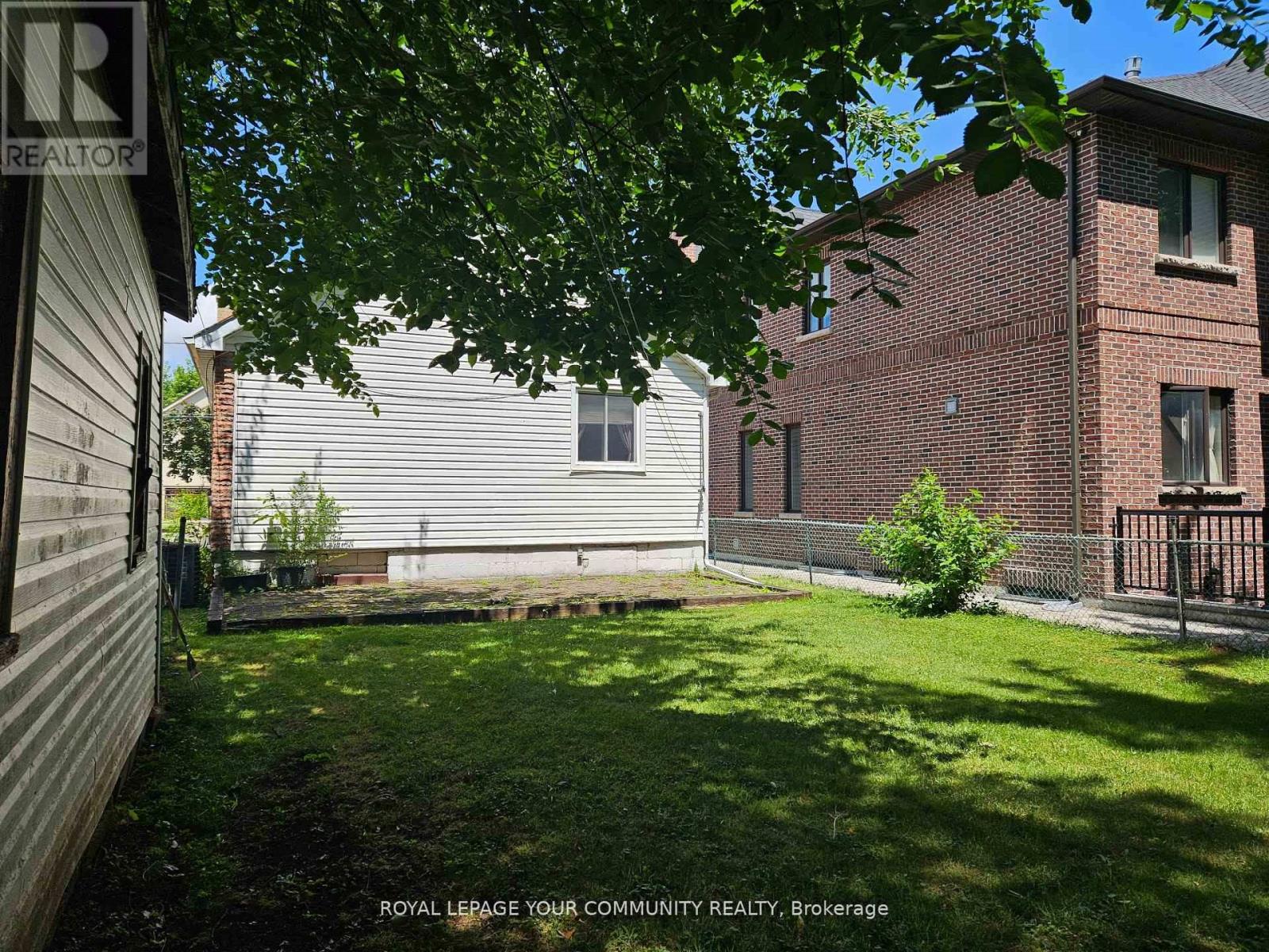 Photo 14 of 317 Connaught Avenue, Toronto ON