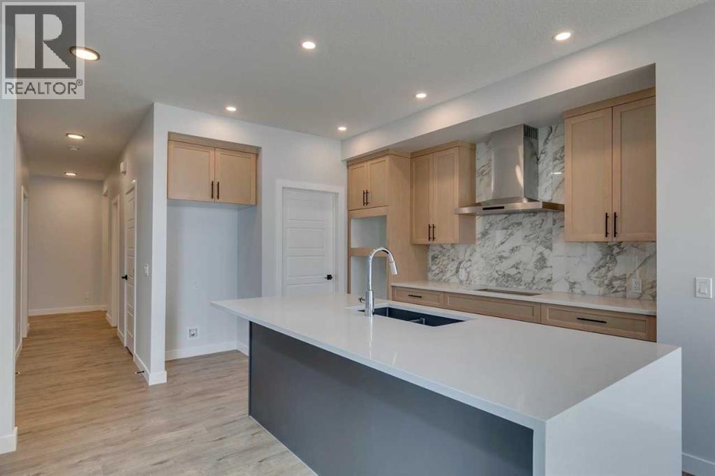 Photo 11 of 76 Amblefield Grove Nw, Calgary AB