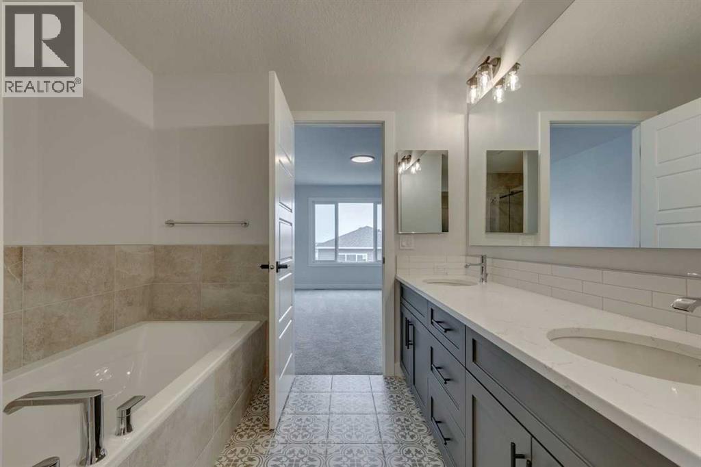 Photo 37 of 76 Amblefield Grove Nw, Calgary AB