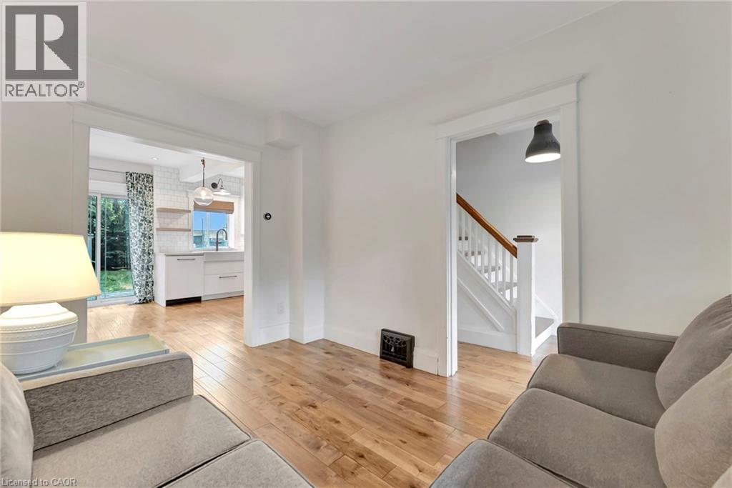 Photo 12 of 433 Hughson Street N, Hamilton ON