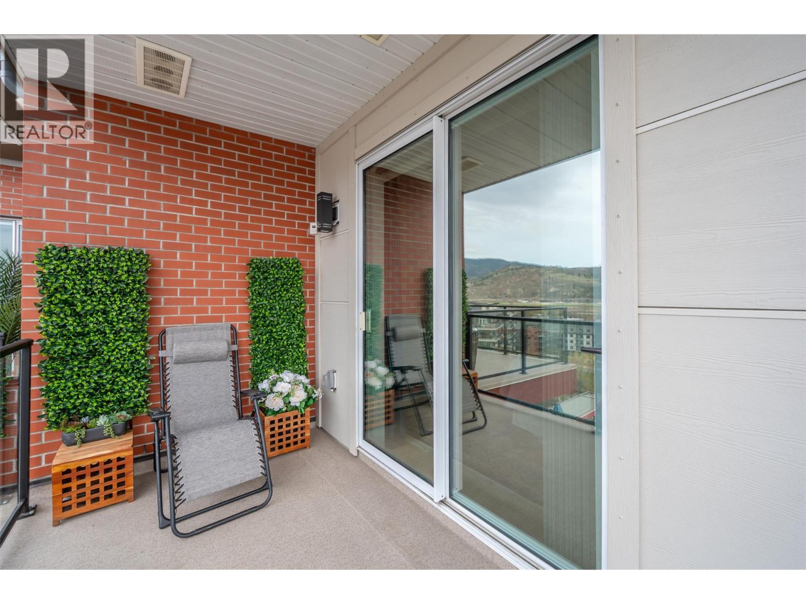 1204 3346 Skaha Lake Road, Penticton