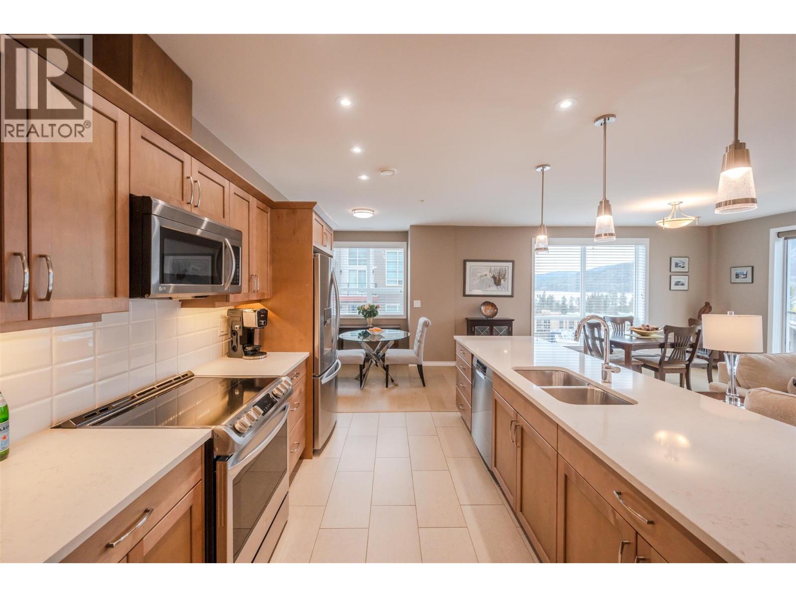 1204 3346 Skaha Lake Road, Penticton