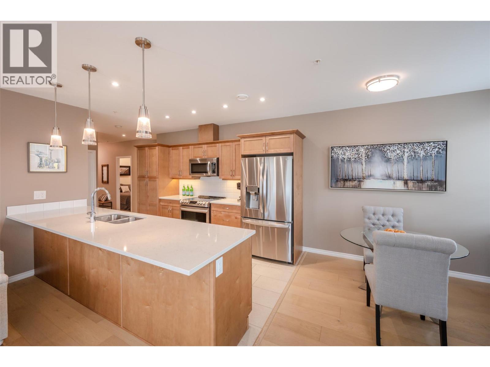 1204 3346 Skaha Lake Road, Penticton