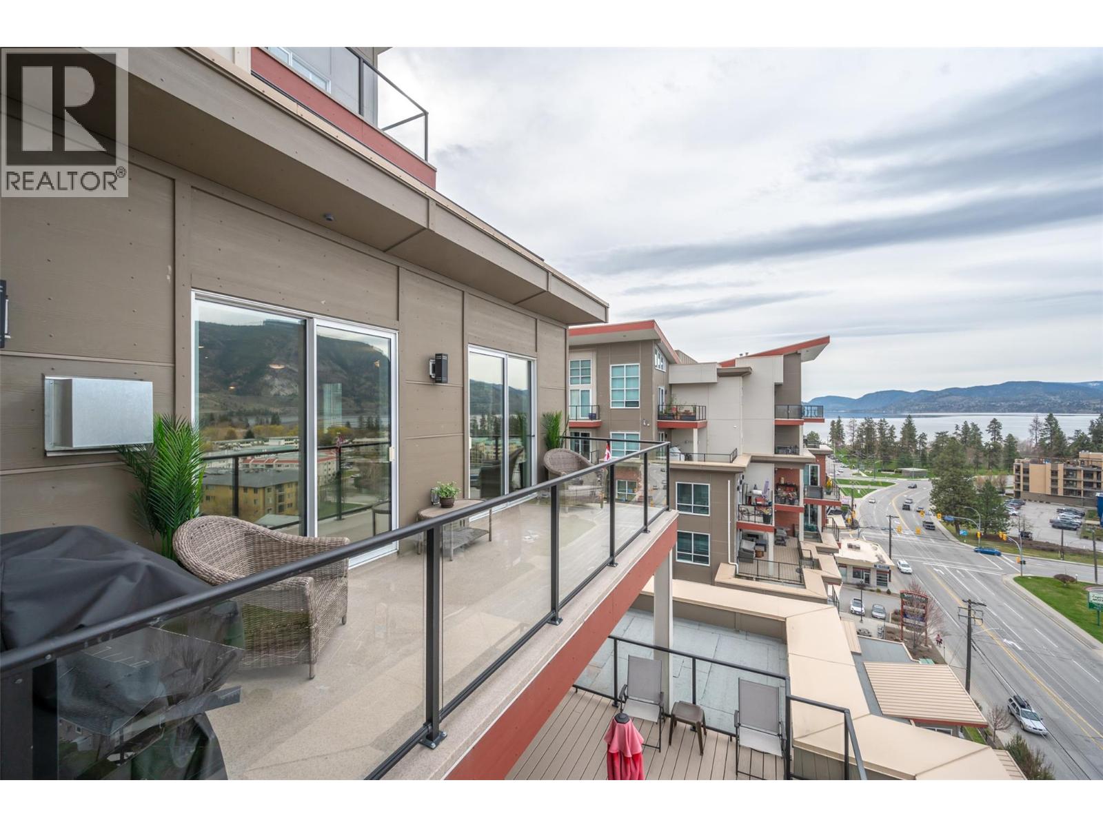 1204 3346 Skaha Lake Road, Penticton