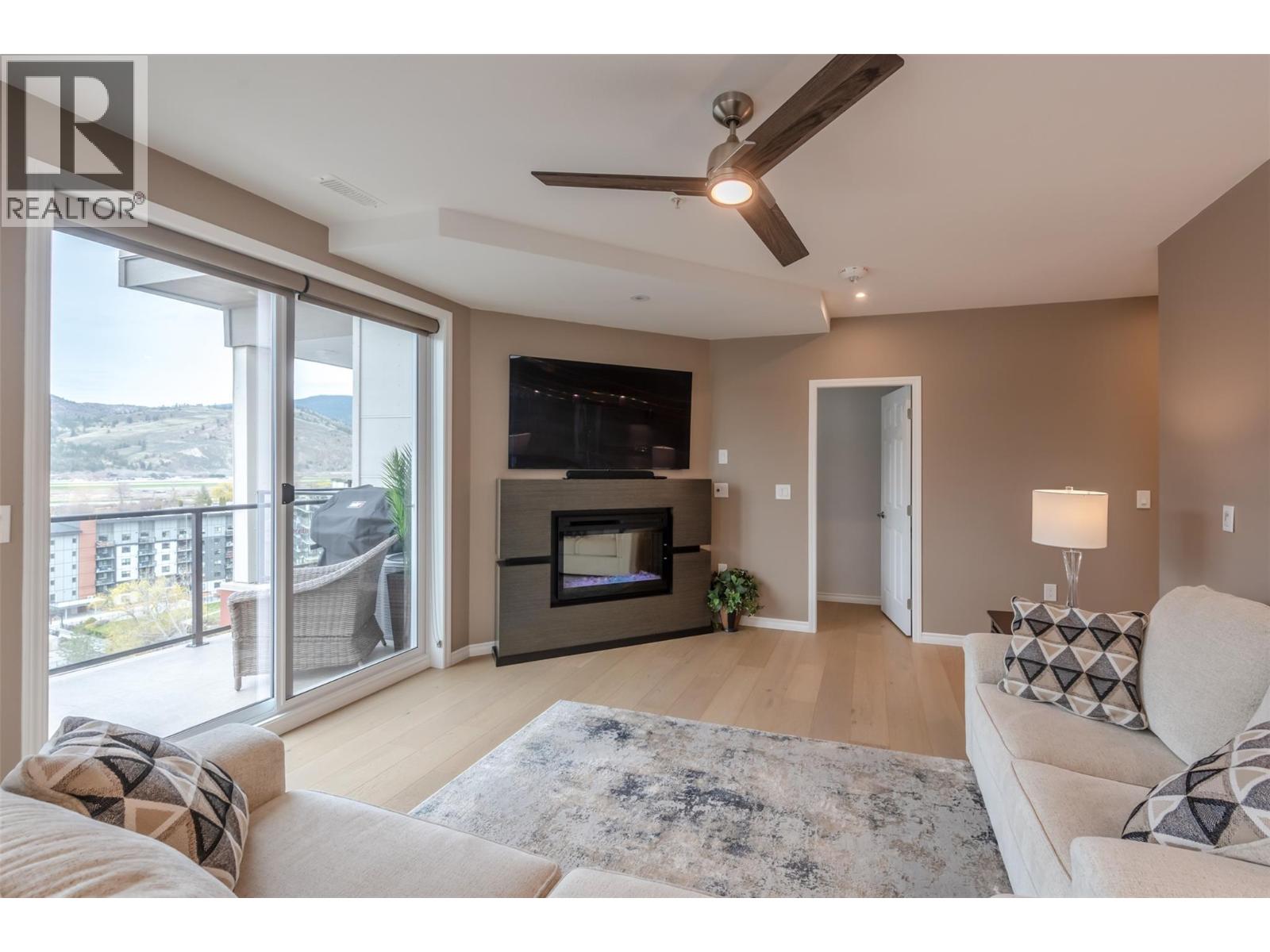 1204 3346 Skaha Lake Road, Penticton