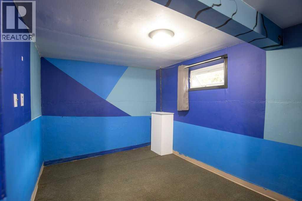 Photo 16 of 5812 52 Avenue, Red Deer AB