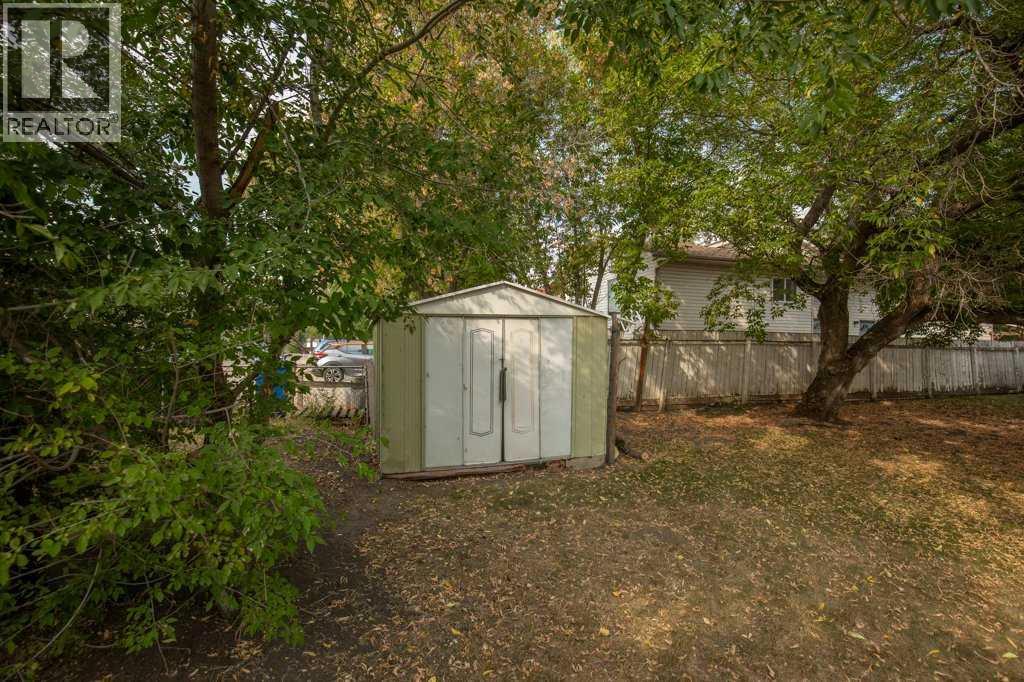 Photo 23 of 5812 52 Avenue, Red Deer AB