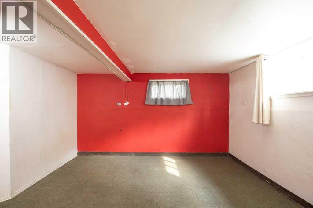 Photo 14 of 5812 52 Avenue, Red Deer AB
