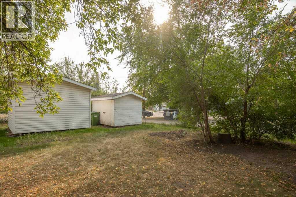 Photo 22 of 5812 52 Avenue, Red Deer AB
