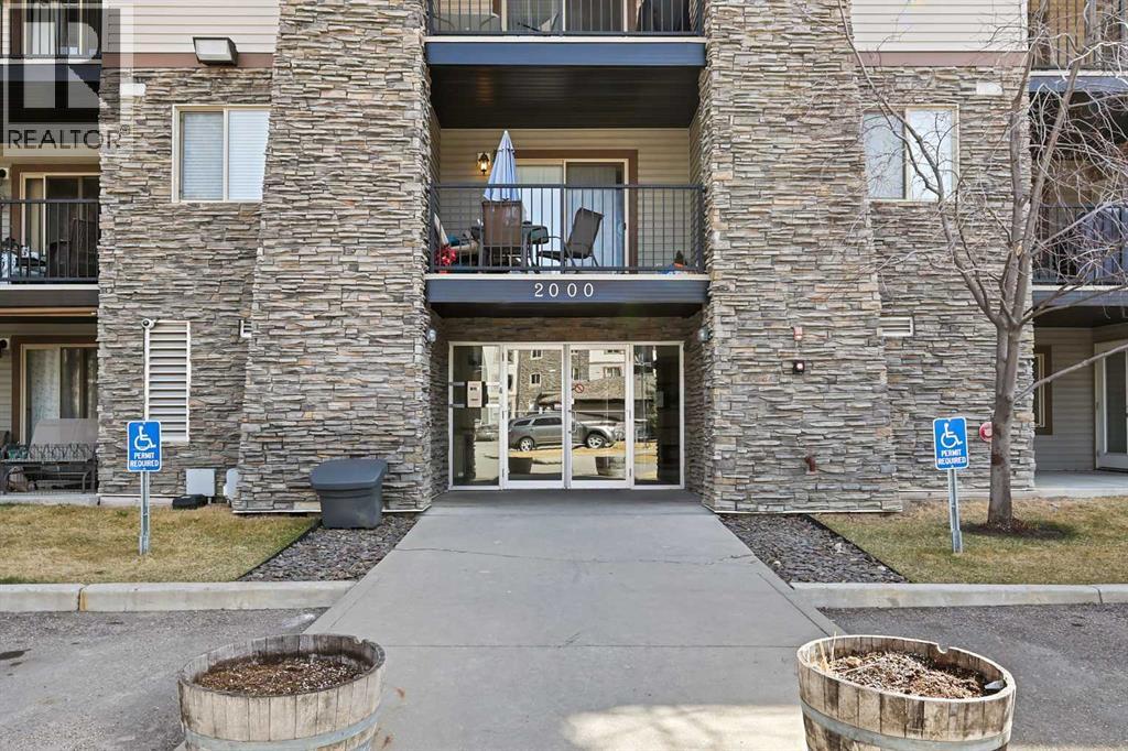Photo 1 of 2327 8 Bridlecrest Drive Sw, Calgary AB