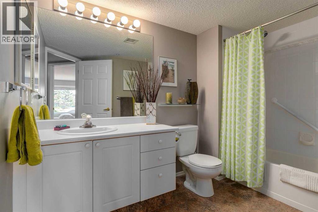 Photo 15 of 3303 3300 Sienna Park Green Sw, Calgary AB