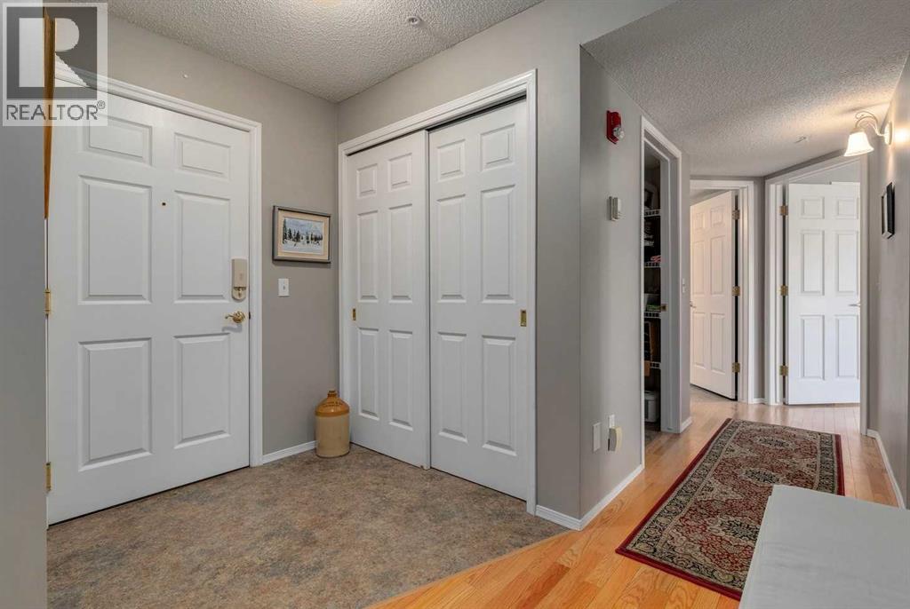 Photo 5 of 3303 3300 Sienna Park Green Sw, Calgary AB