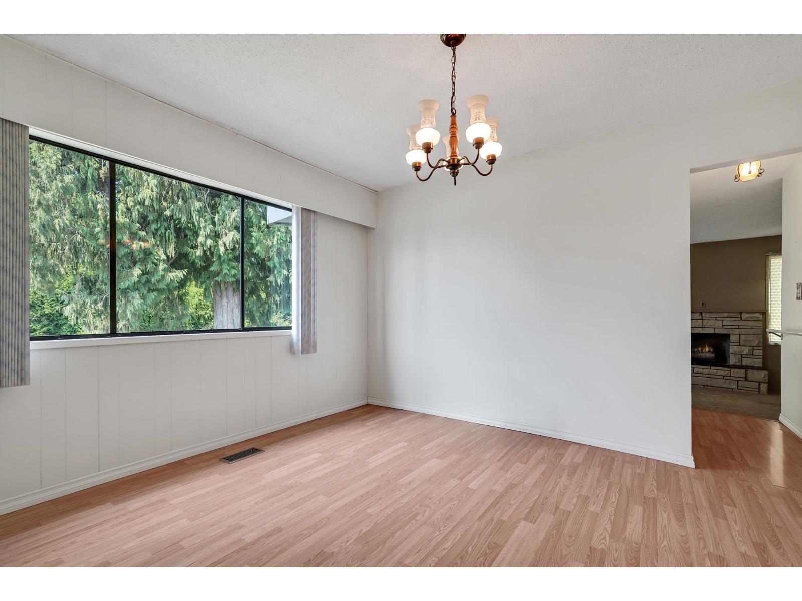 Photo 9 of 8904 Gay Street, Langley BC