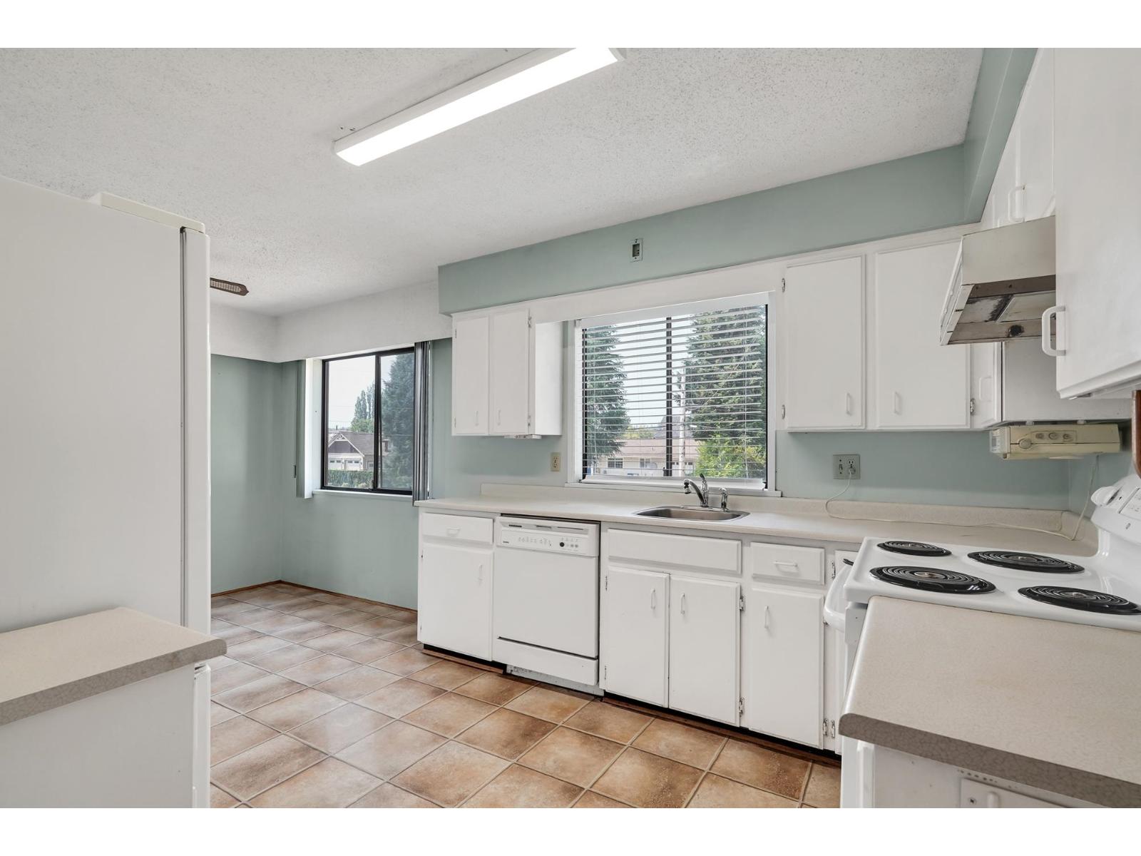 Photo 10 of 8904 Gay Street, Langley BC